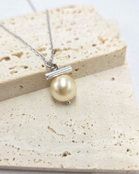 Μενταγιόν Ανοξείδωτο Ατσάλι σε Ασημί Απόχρωση με Πέρλα & Minimal Στοιχείο