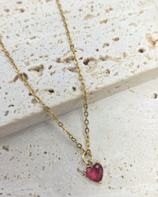 Μενταγιόν Ανοξείδωτο Ατσάλι σε Χρυσή Απόχρωση με Κόκκινη Καρδιά