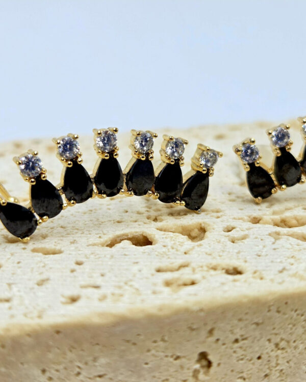 Σκουλαρίκια Ear Cuff με Μαύρες Πέτρες και Ζιργκόν σε Χρυσή Απόχρωση